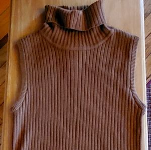 Chadwicks Ribbed Cable knit Turtle neck